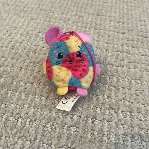 Mini plushie mouse